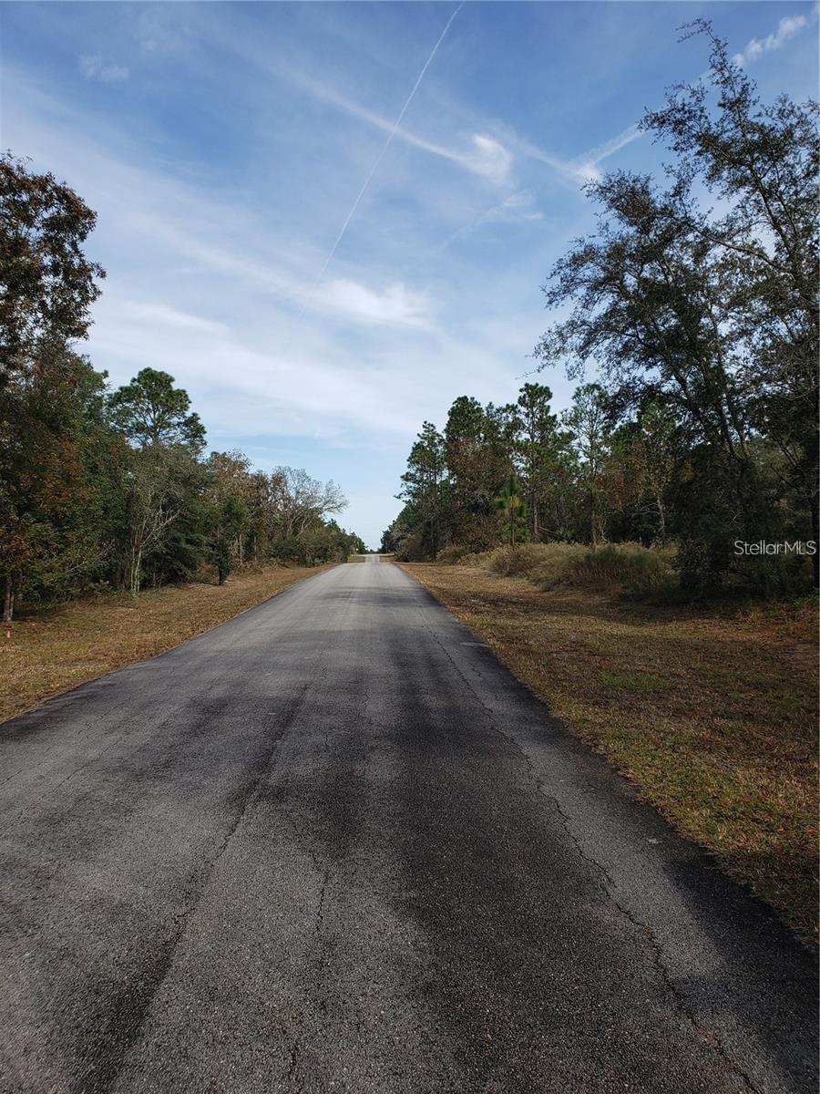 RAINBOW LAKES ESTATE - Land