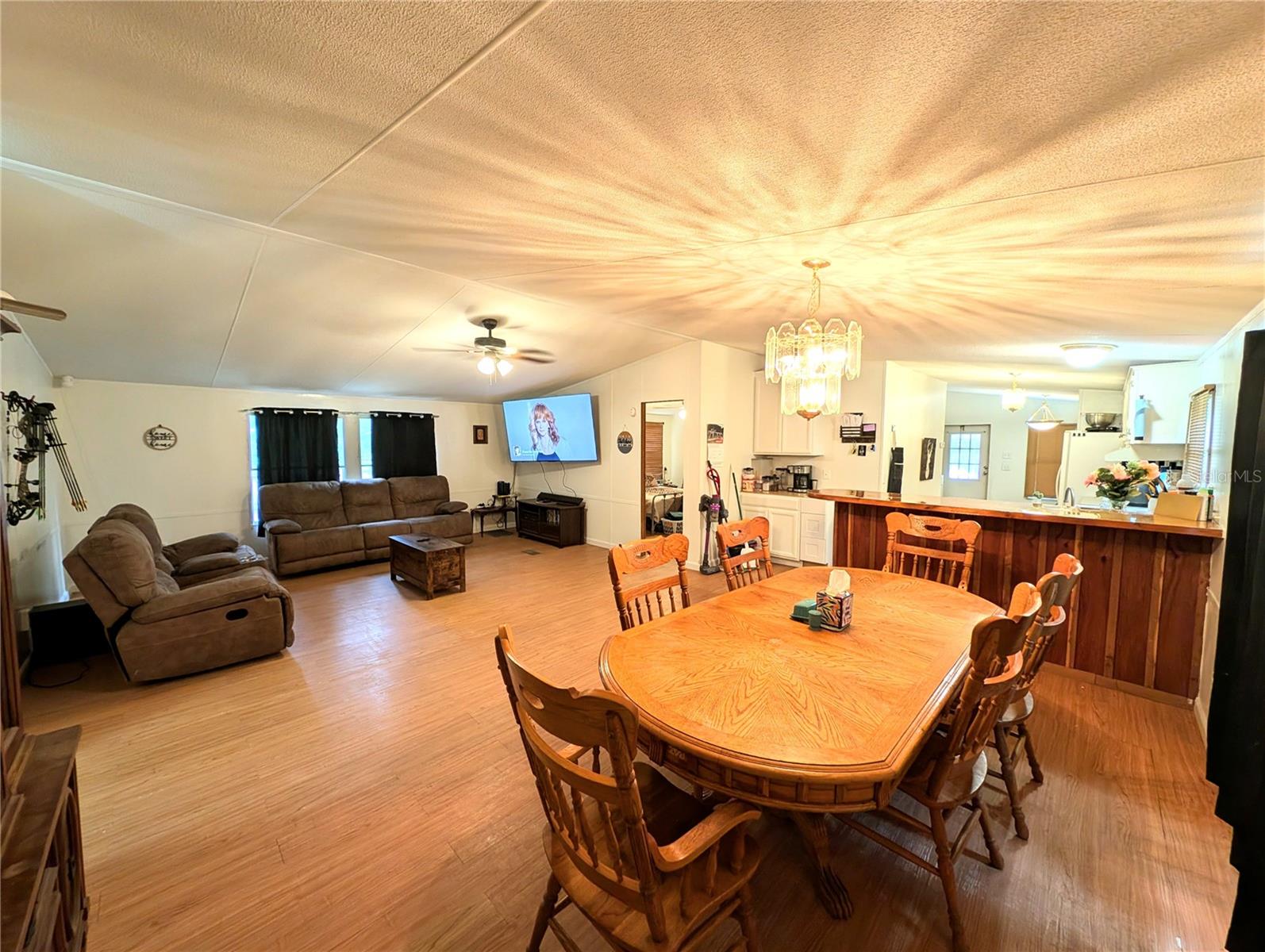 BUCK HILL - Residential