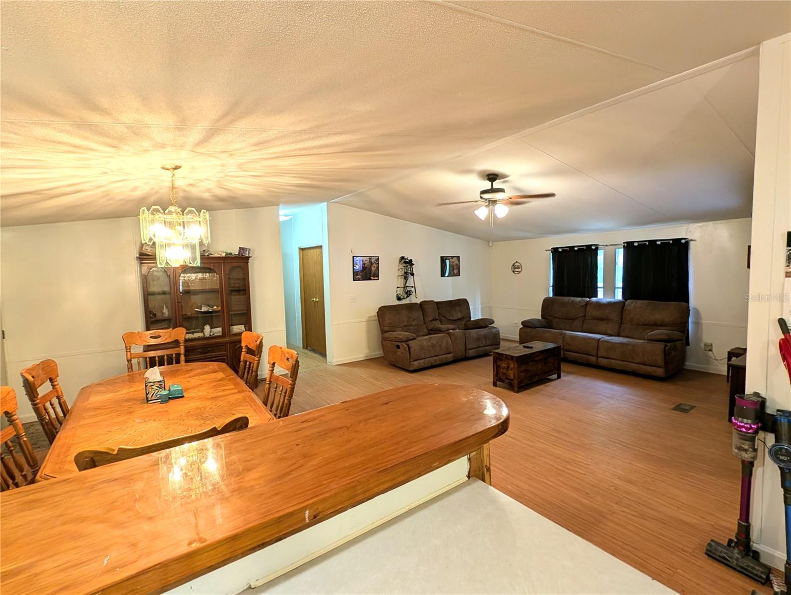 BUCK HILL - Residential