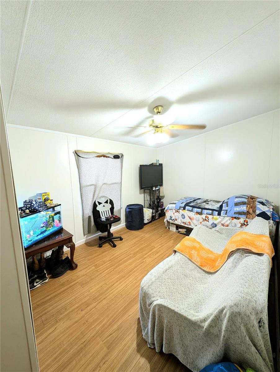 BUCK HILL - Residential