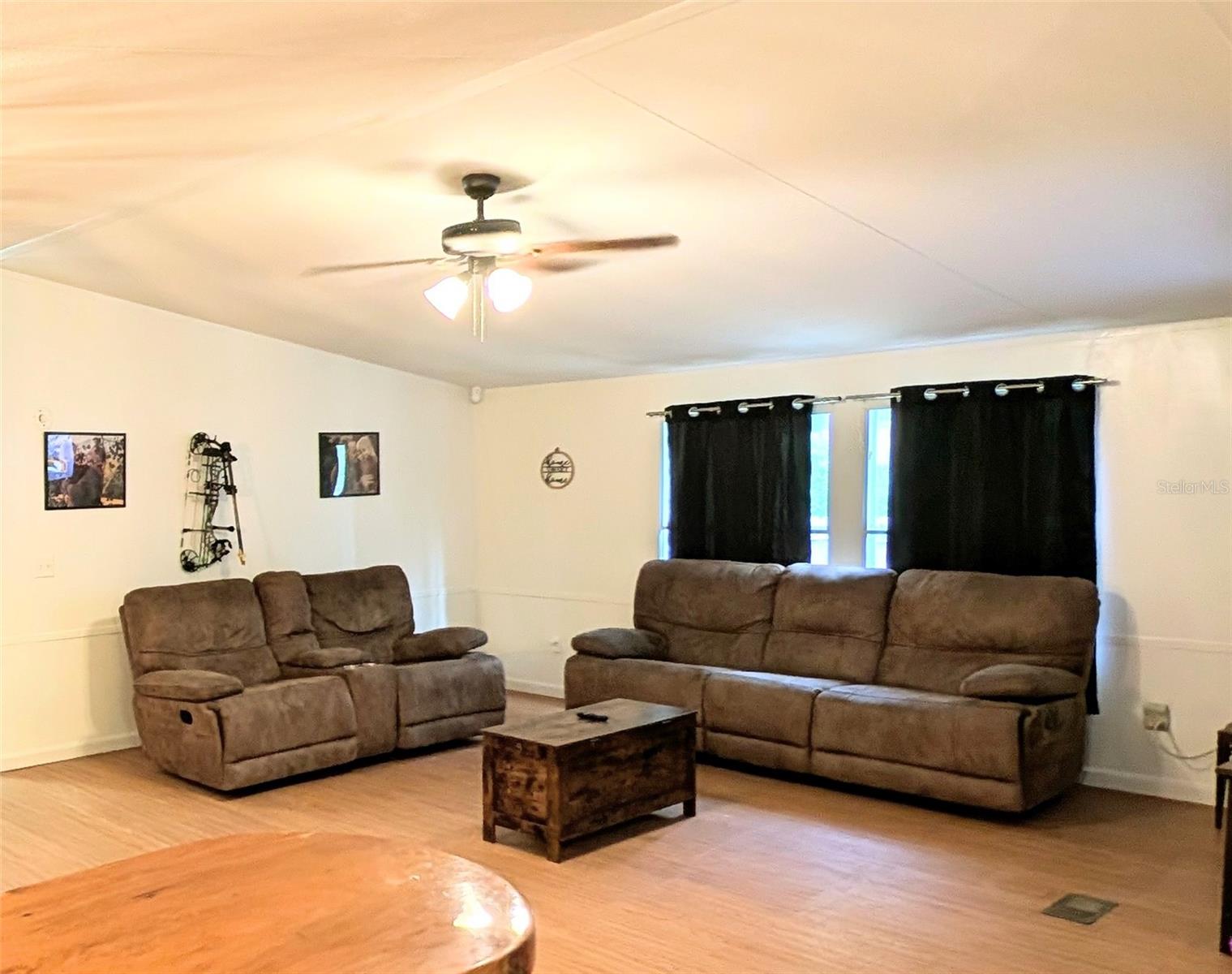 BUCK HILL - Residential