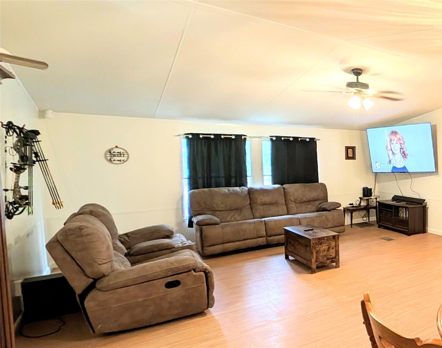 BUCK HILL - Residential