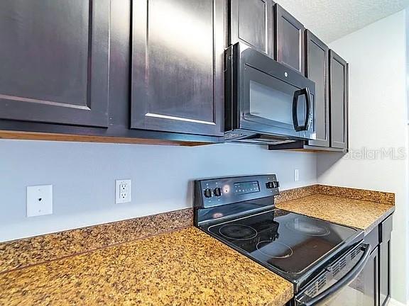 HAWKS LANDING - Residential