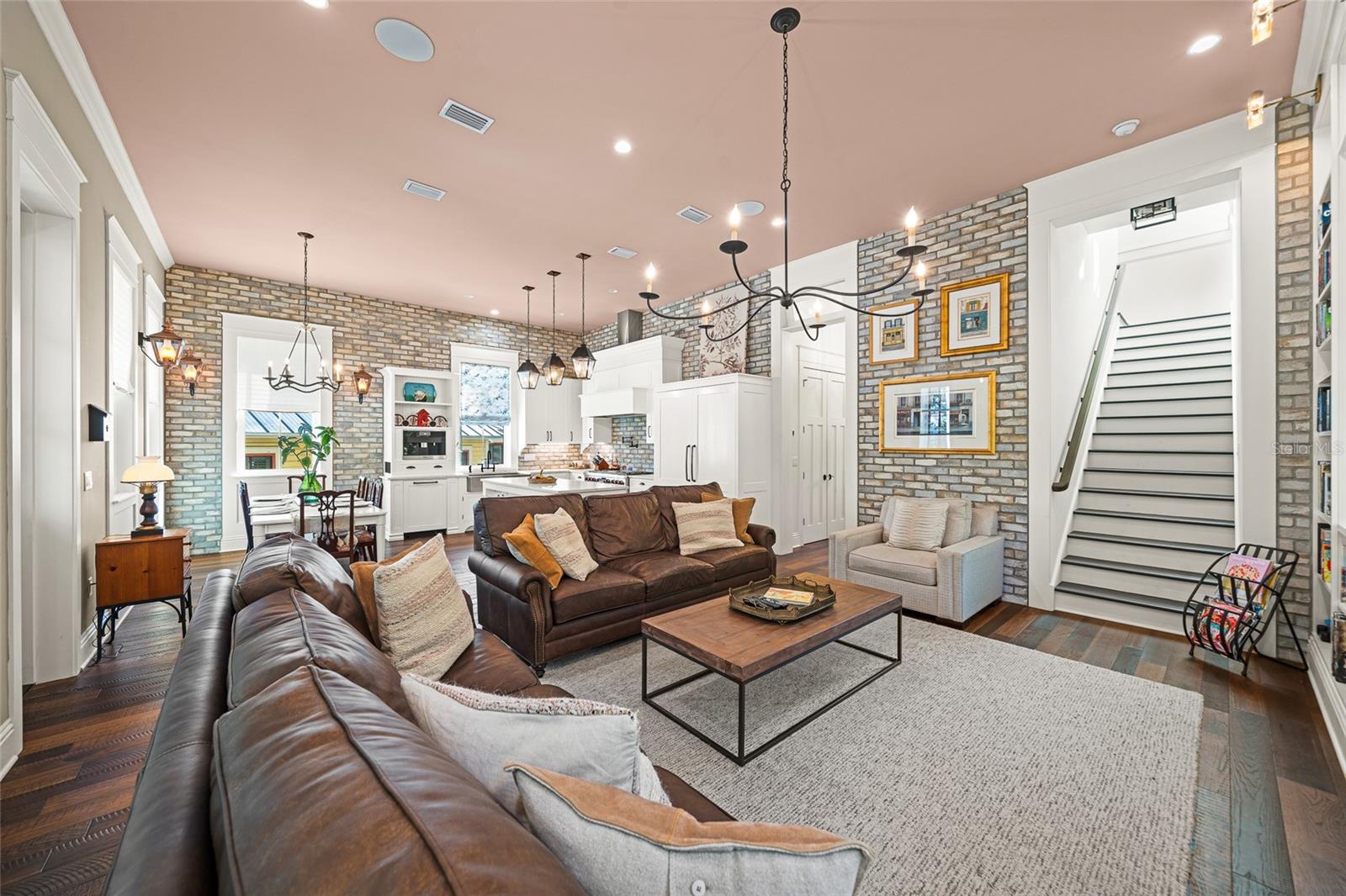 CHITTENDON & MITCHELL ADD - Residential