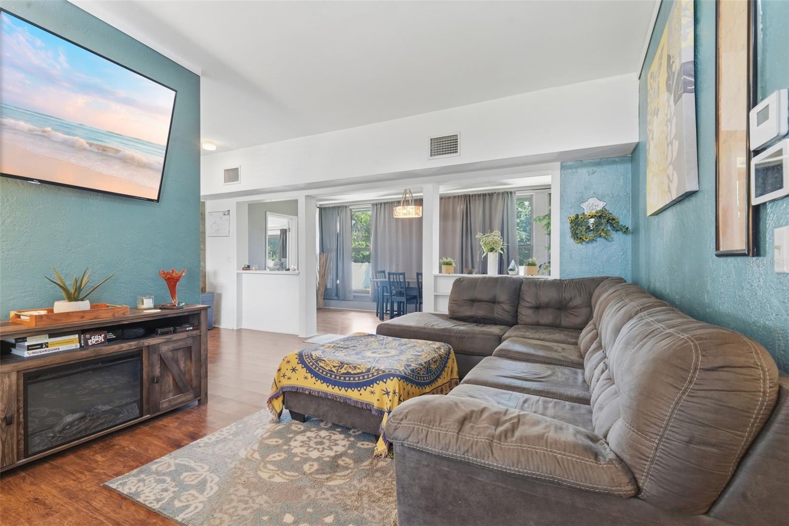 DOUGLAS PARK 03 - Residential
