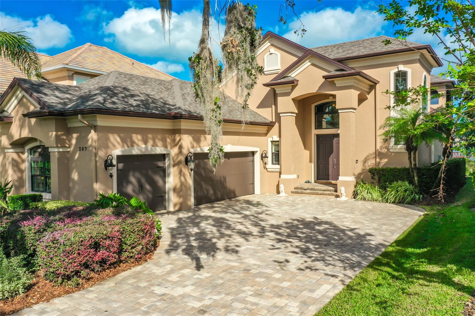 207 S RIVERWALK DRIVE