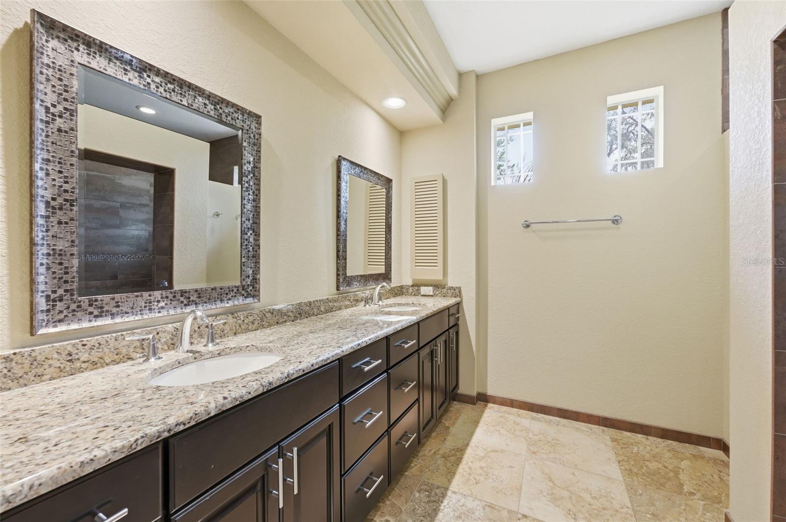 CANDLELIGHT - Residential