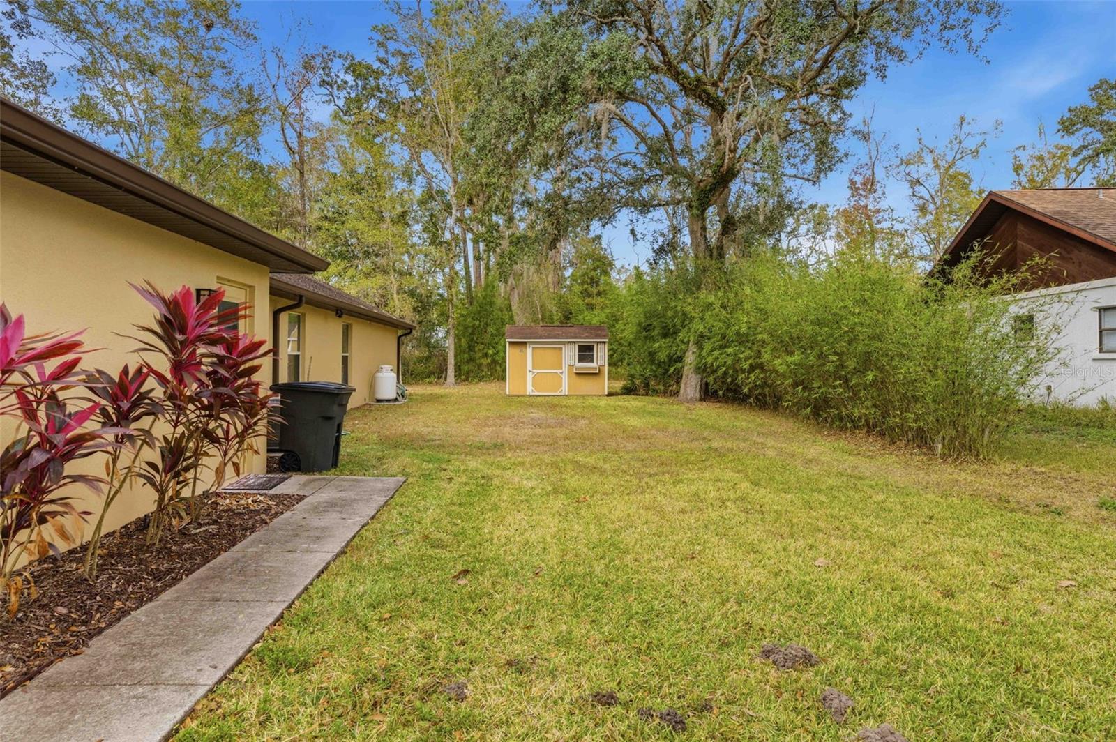 CANDLELIGHT - Residential