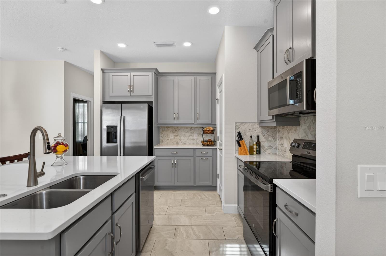 1192 VIA GALUPPI STREET