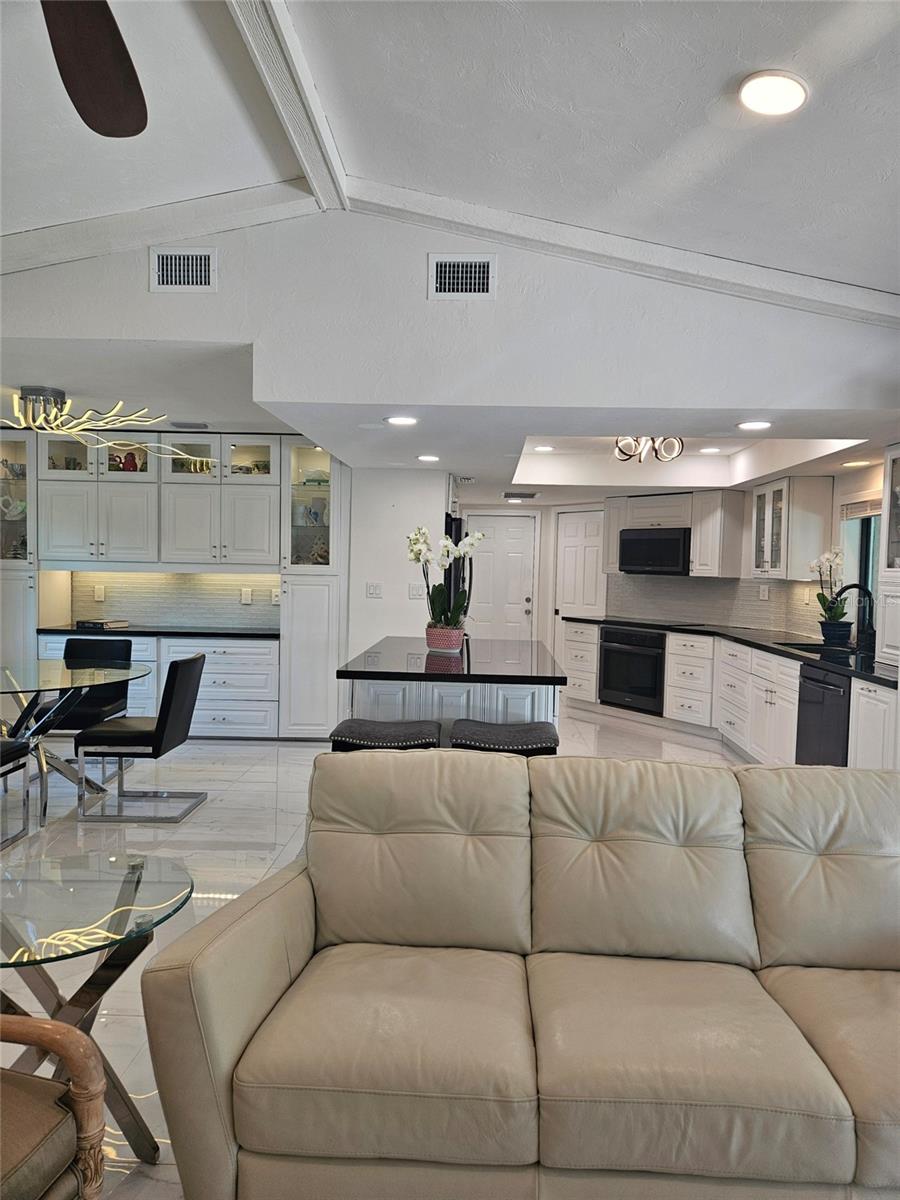 LELY C C TORREY PINES - Residential
