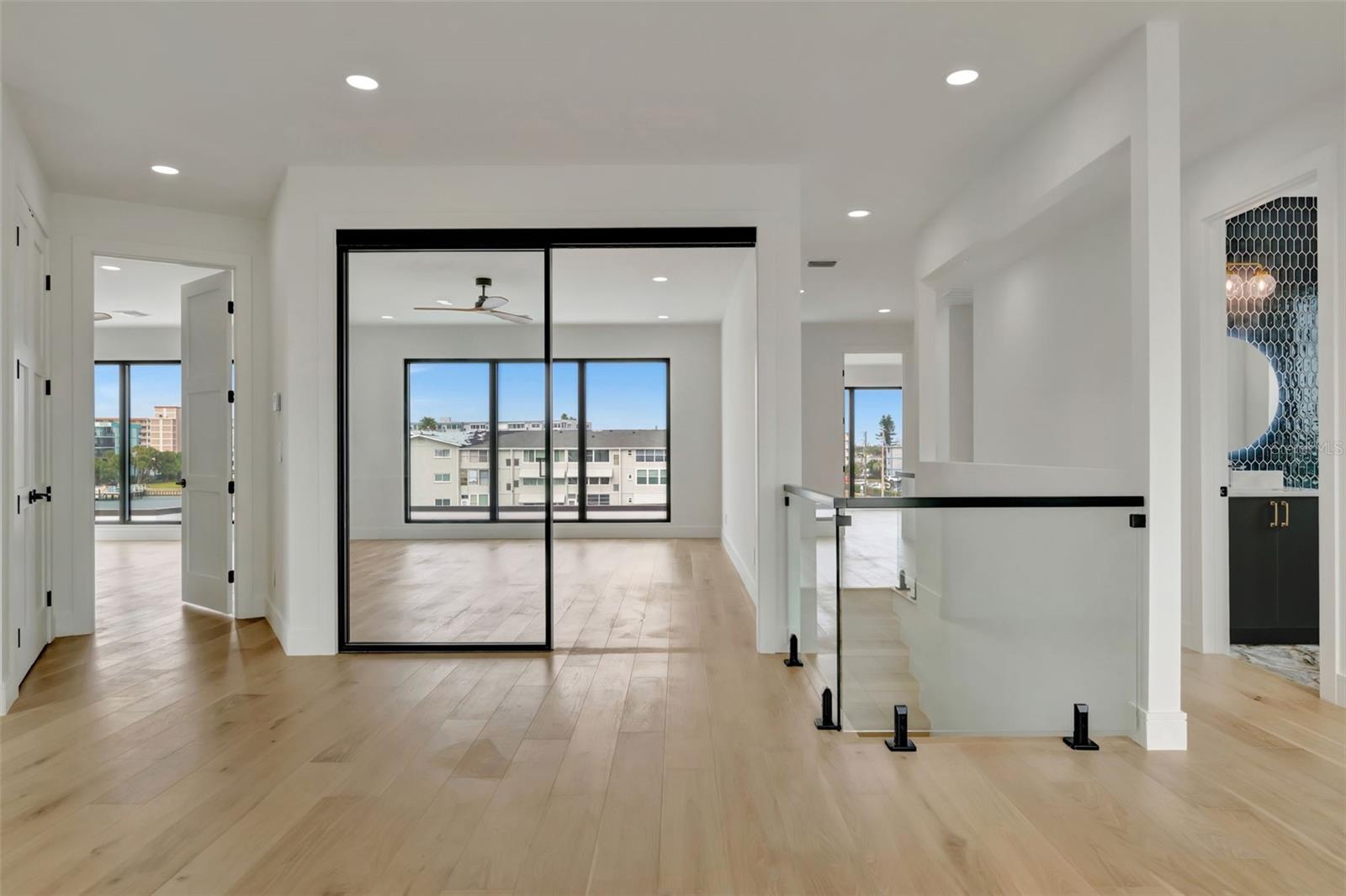 PASADENA ISLE - Residential