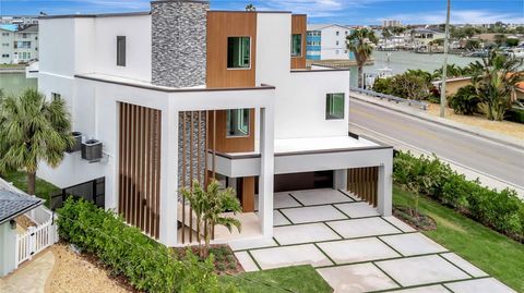 7176 S SHORE DRIVE S ST PETERSBURG FL 33707