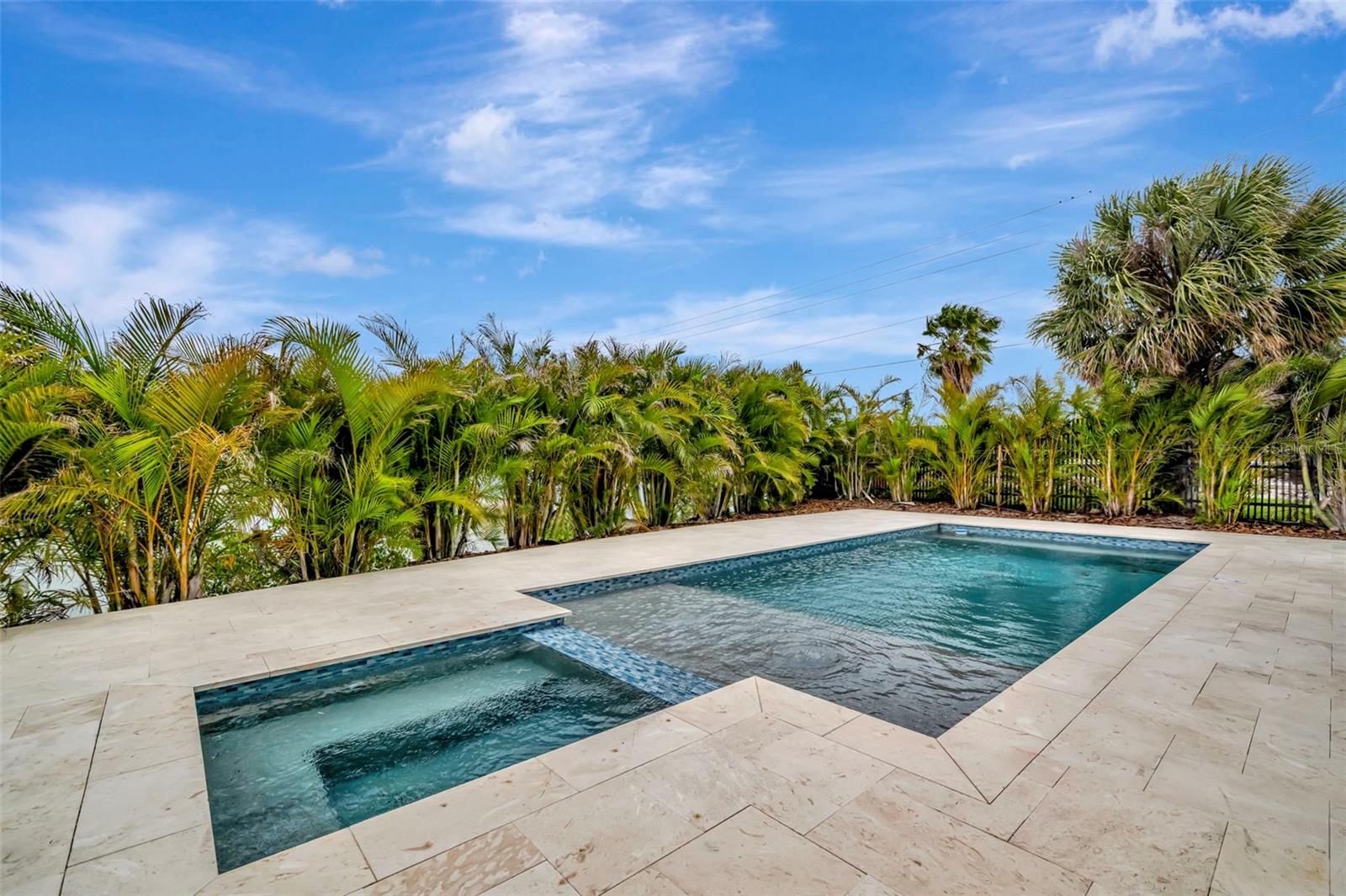 7176 S SHORE DRIVE S