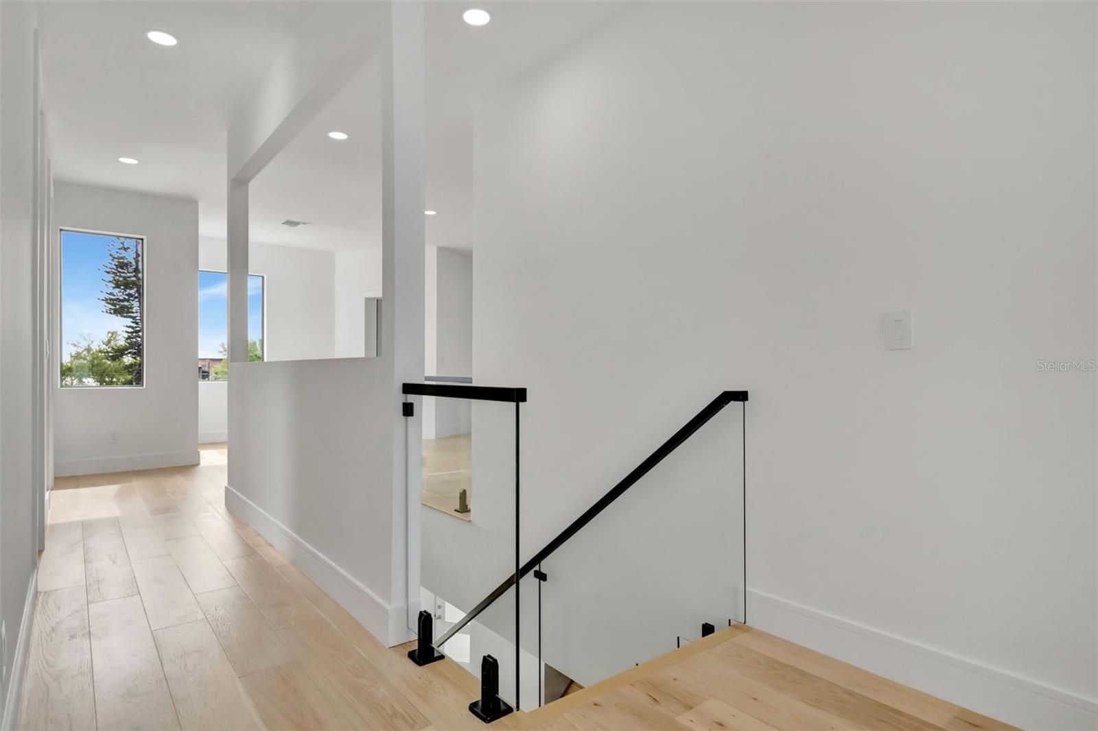 PASADENA ISLE - Residential