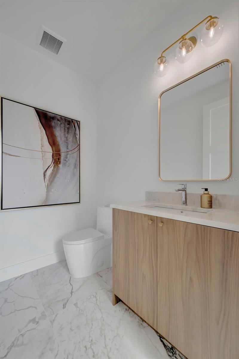 PASADENA ISLE - Residential