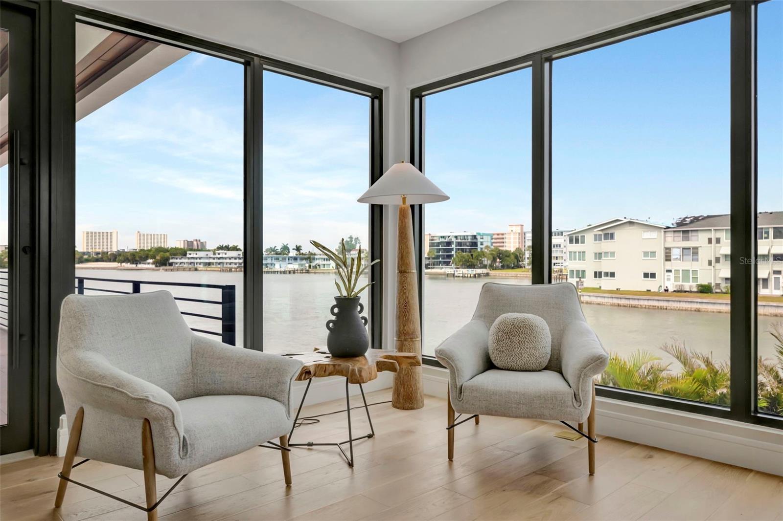 PASADENA ISLE - Residential