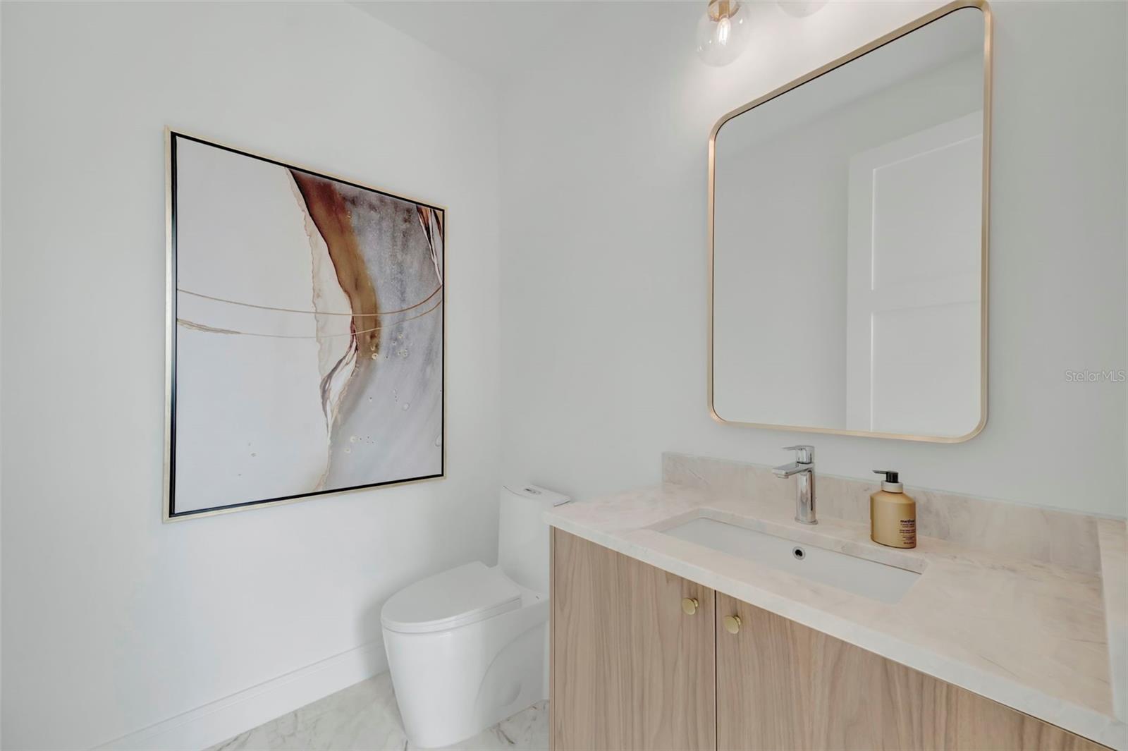 PASADENA ISLE - Residential