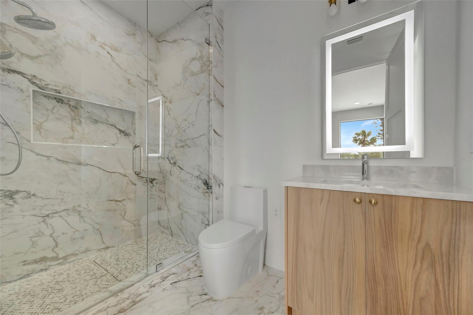 PASADENA ISLE - Residential