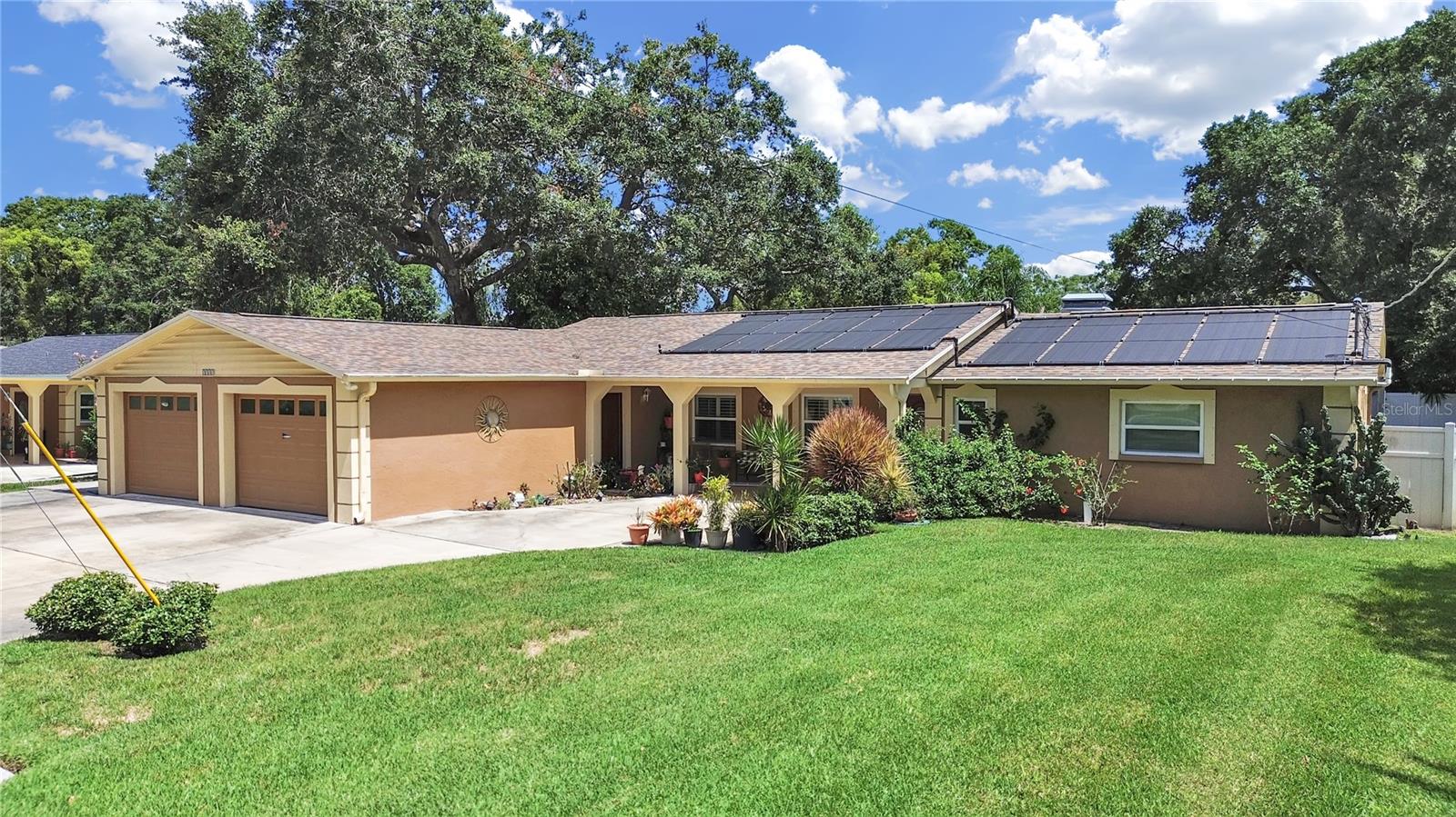 2531 LAKE ELLEN DRIVE