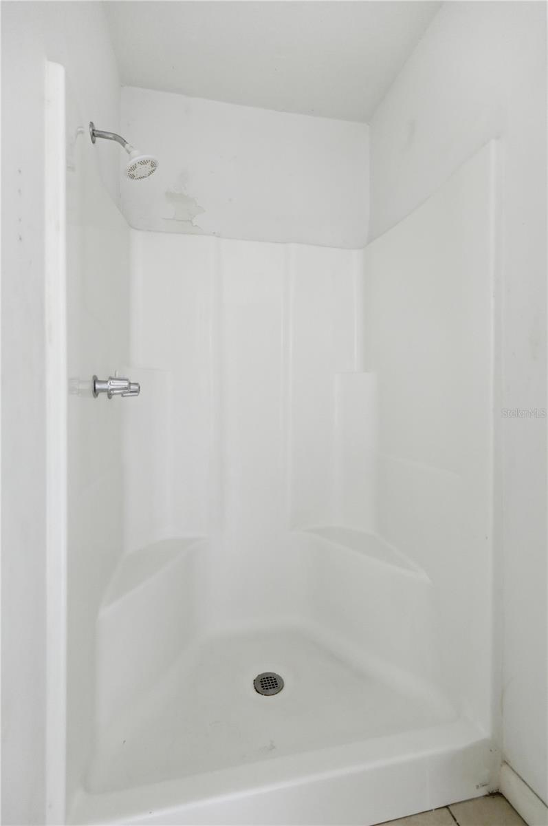 SILVER SPGS SHORES UN 11 - Residential