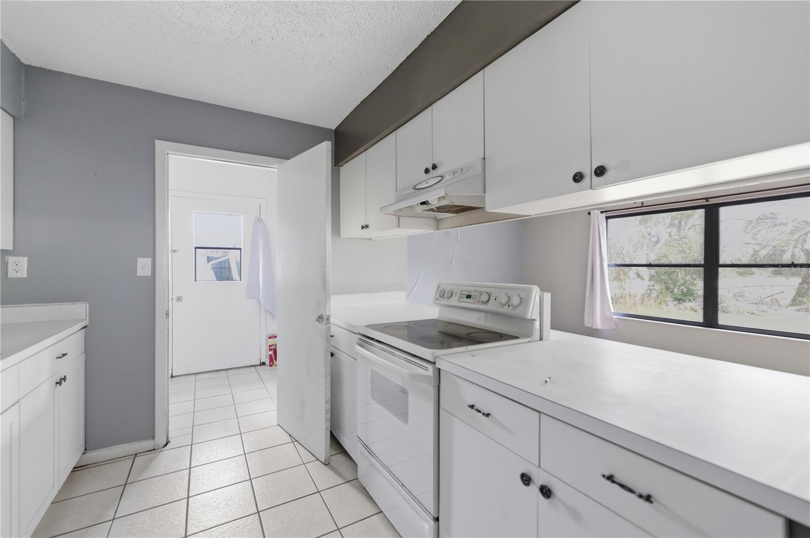 SILVER SPGS SHORES UN 11 - Residential