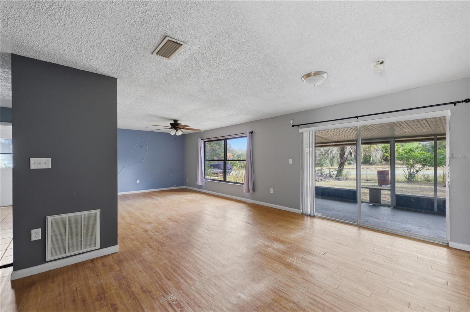 SILVER SPGS SHORES UN 11 - Residential