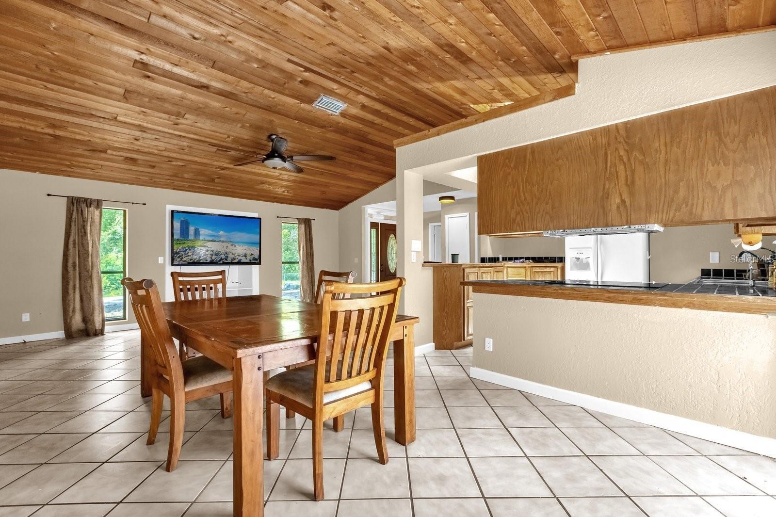 PINE LAKES - Residential