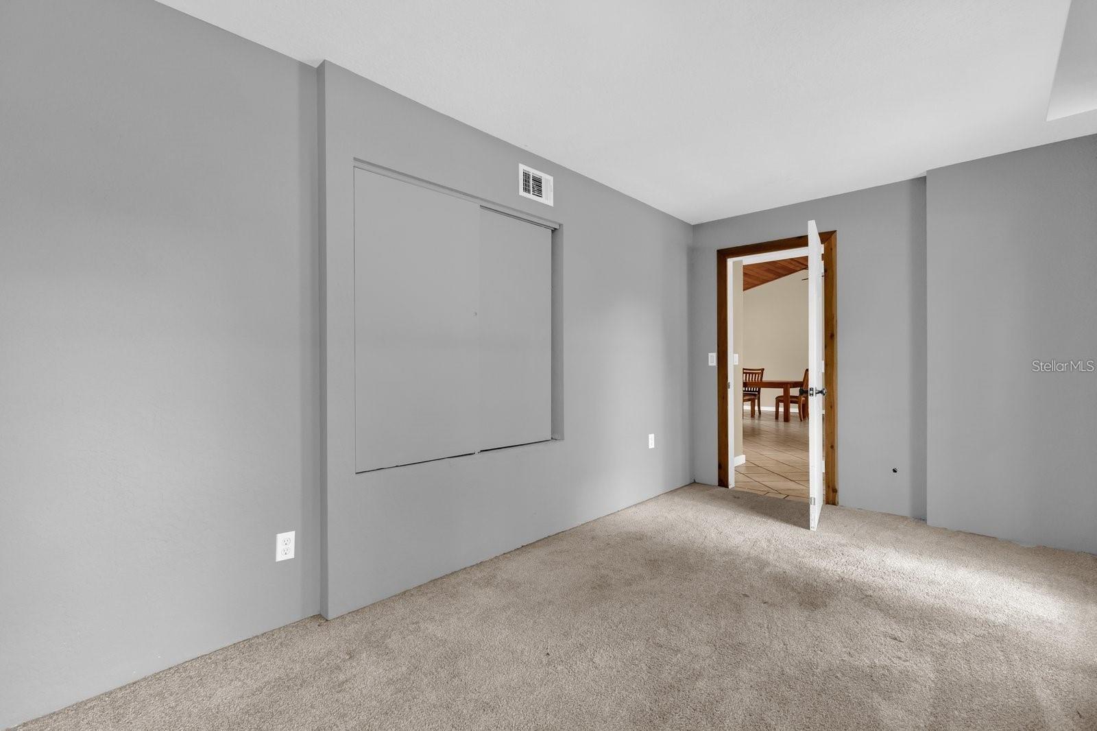 PINE LAKES - Residential