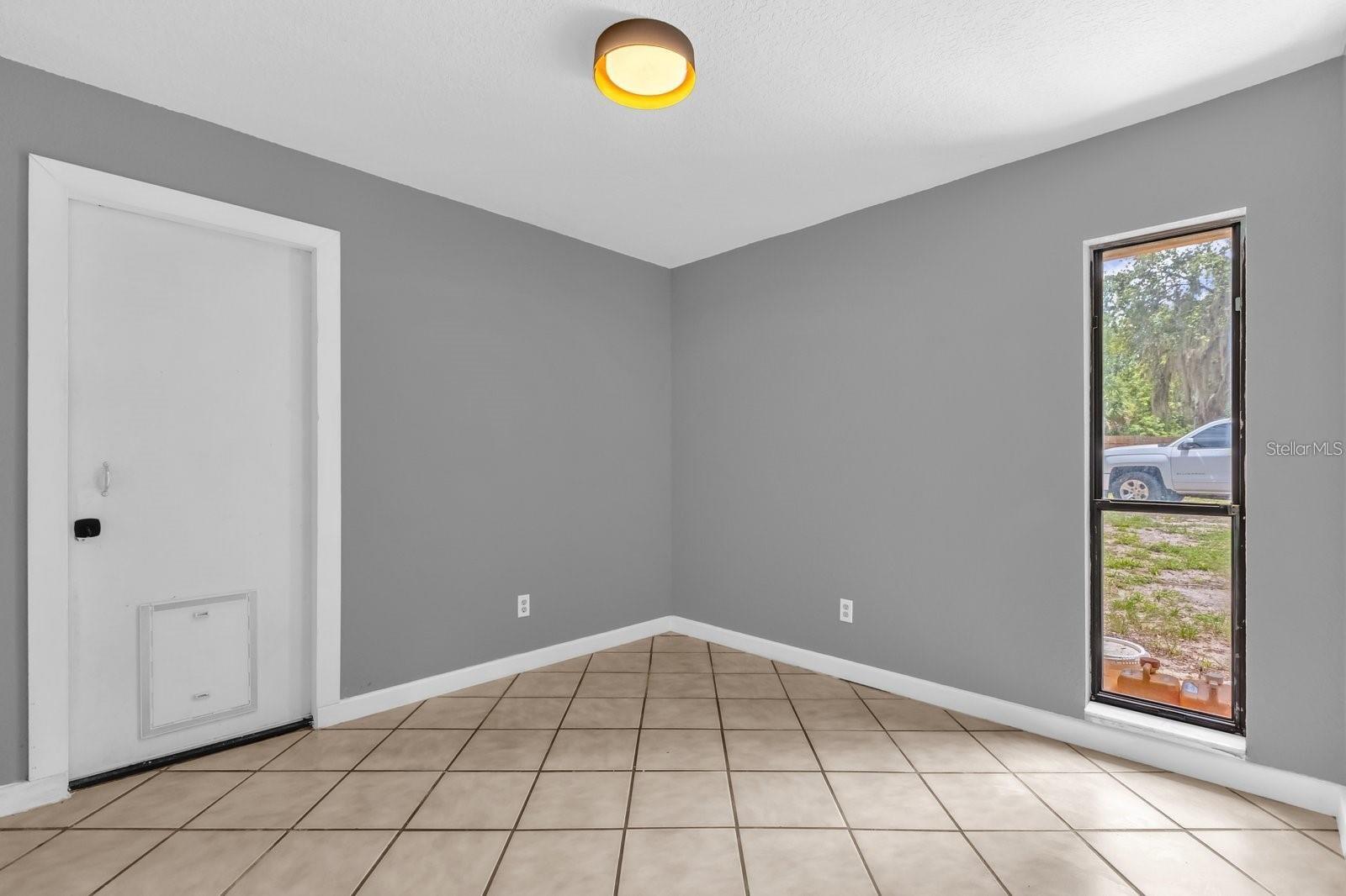 PINE LAKES - Residential