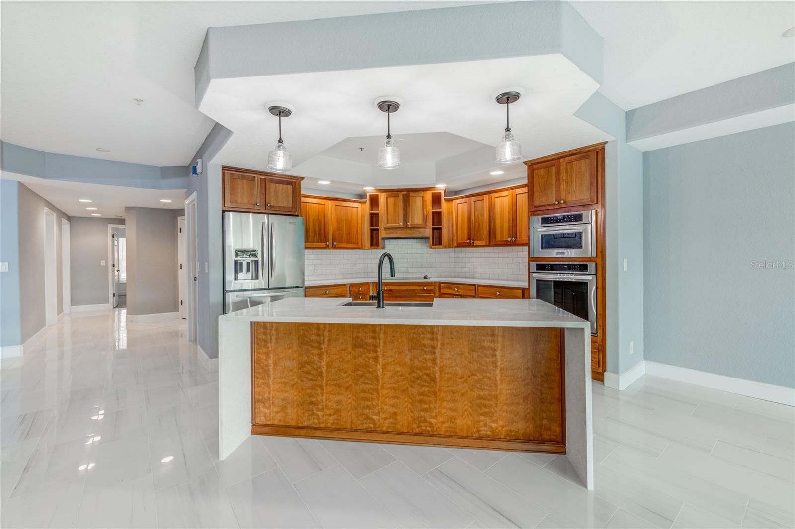 1645 PINELLAS BAYWAY S B2