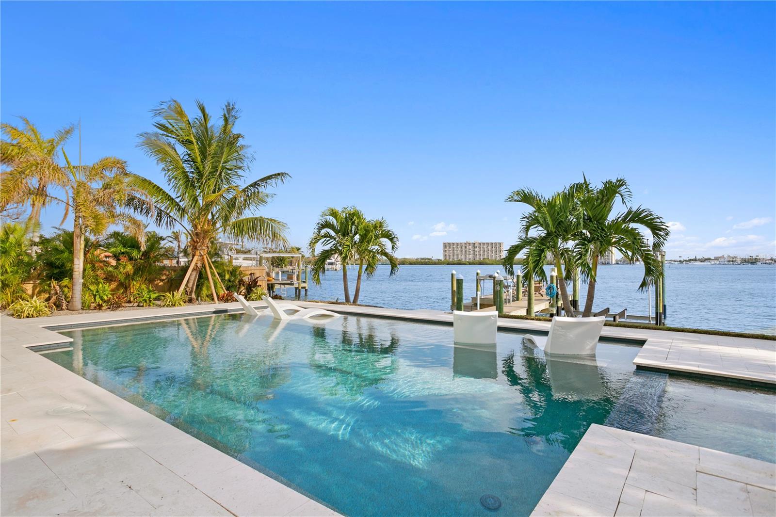 SOUTH CSWY ISLE YACHT CLUB ADD - Residential