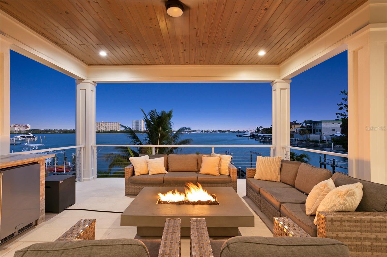 SOUTH CSWY ISLE YACHT CLUB ADD - Residential