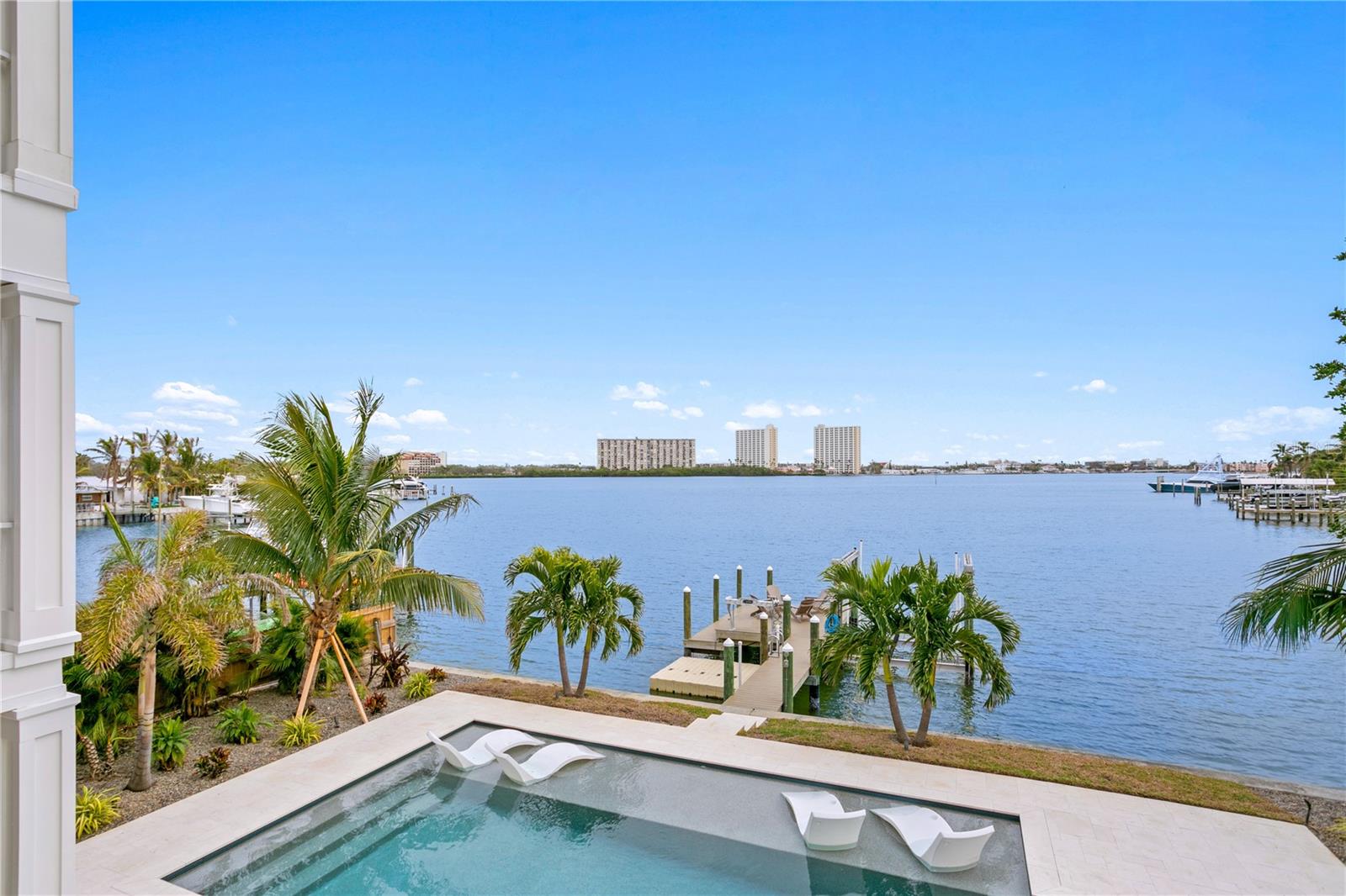 SOUTH CSWY ISLE YACHT CLUB ADD - Residential