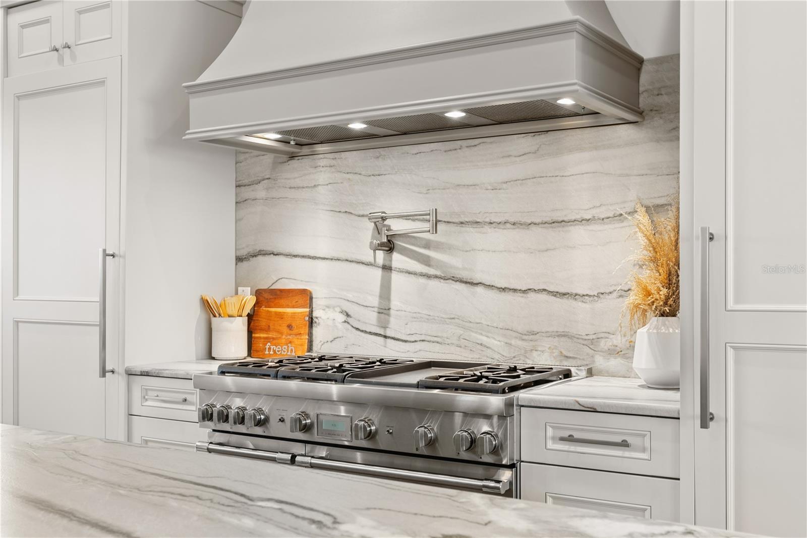 SOUTH CSWY ISLE YACHT CLUB ADD - Residential