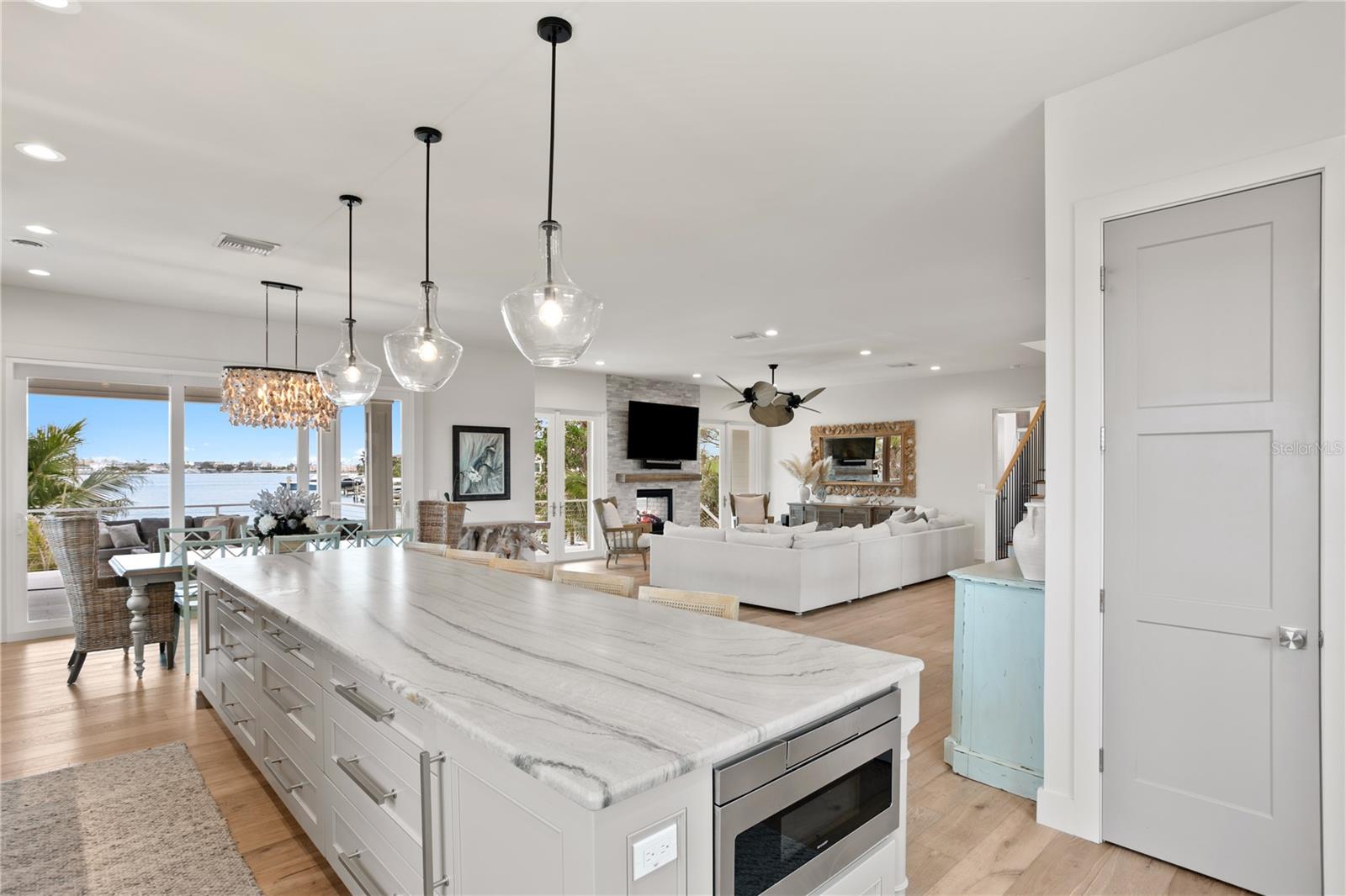 SOUTH CSWY ISLE YACHT CLUB ADD - Residential