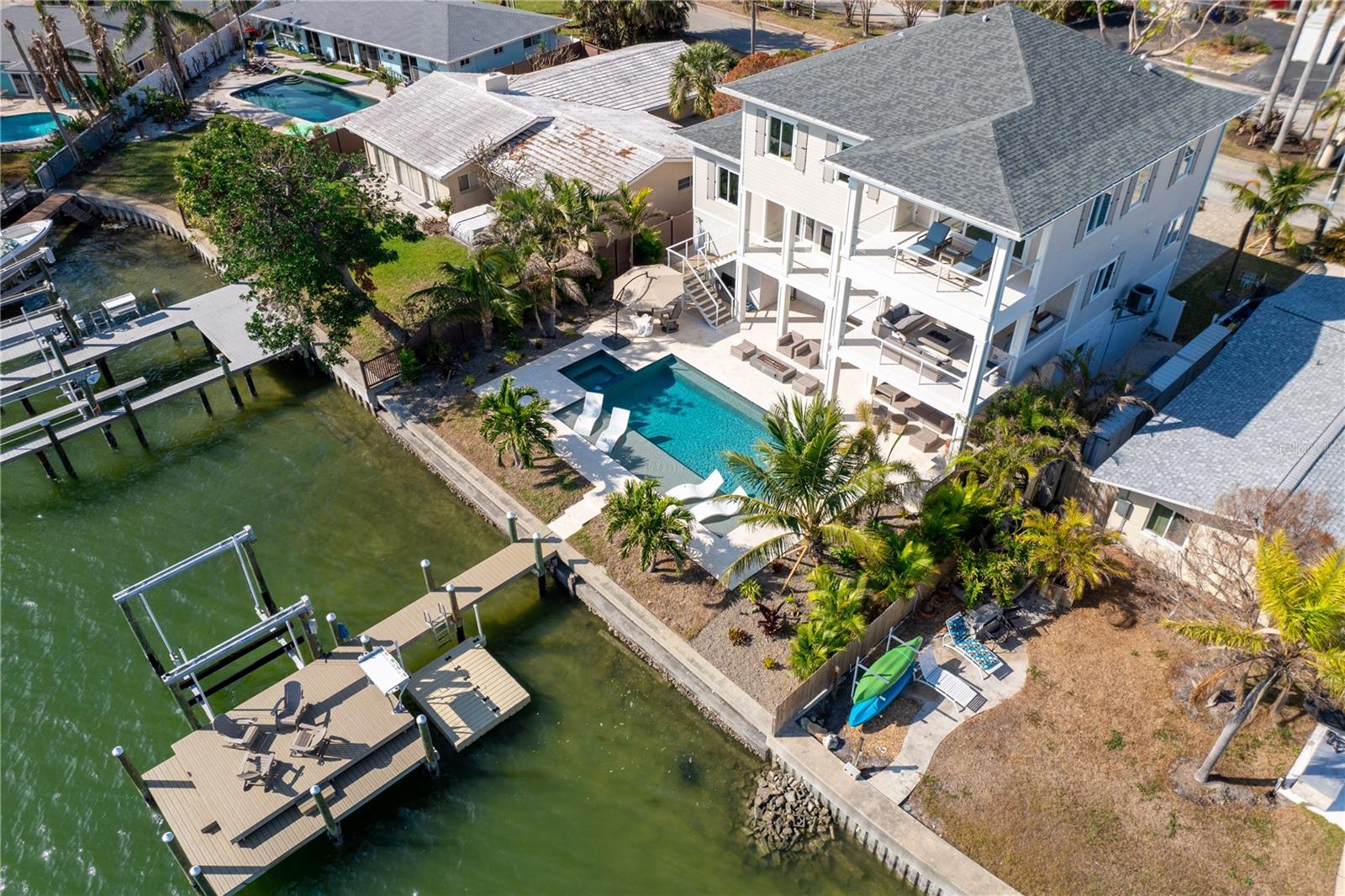 SOUTH CSWY ISLE YACHT CLUB ADD - Residential