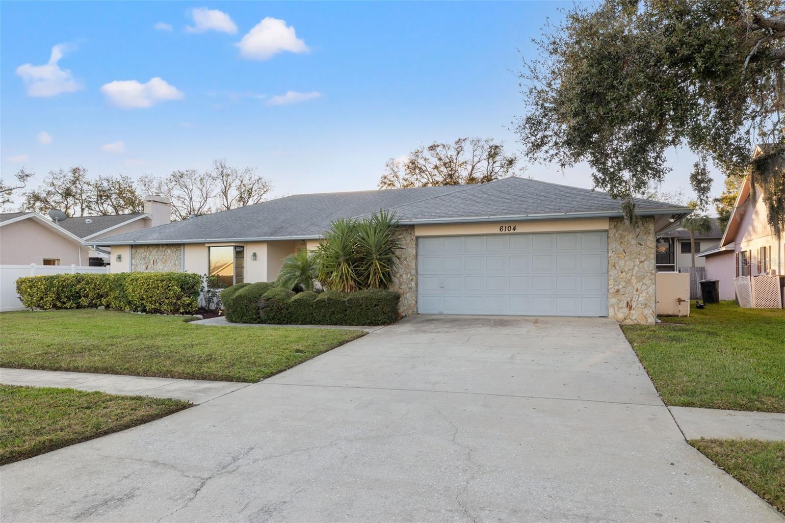 6104 DORY WAY