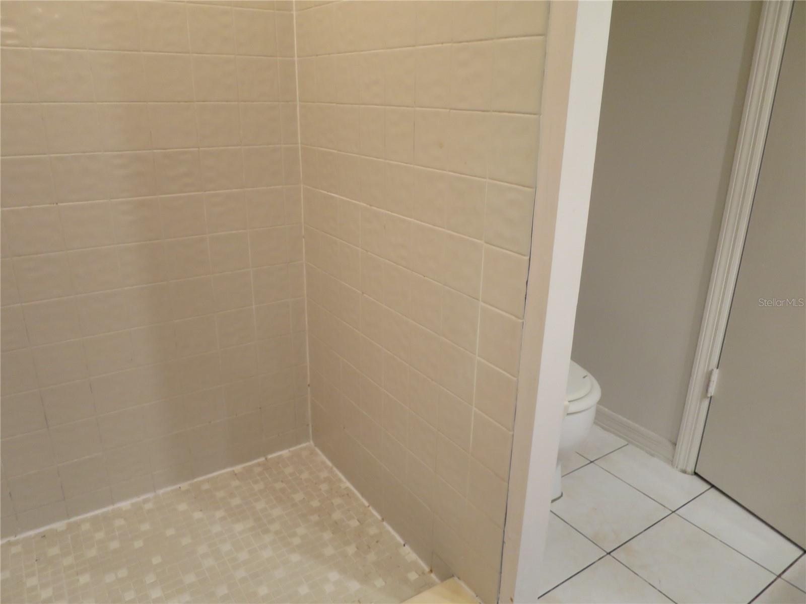 MIDDLEBROOK PINES CONDO PH 1 - Residential Lease