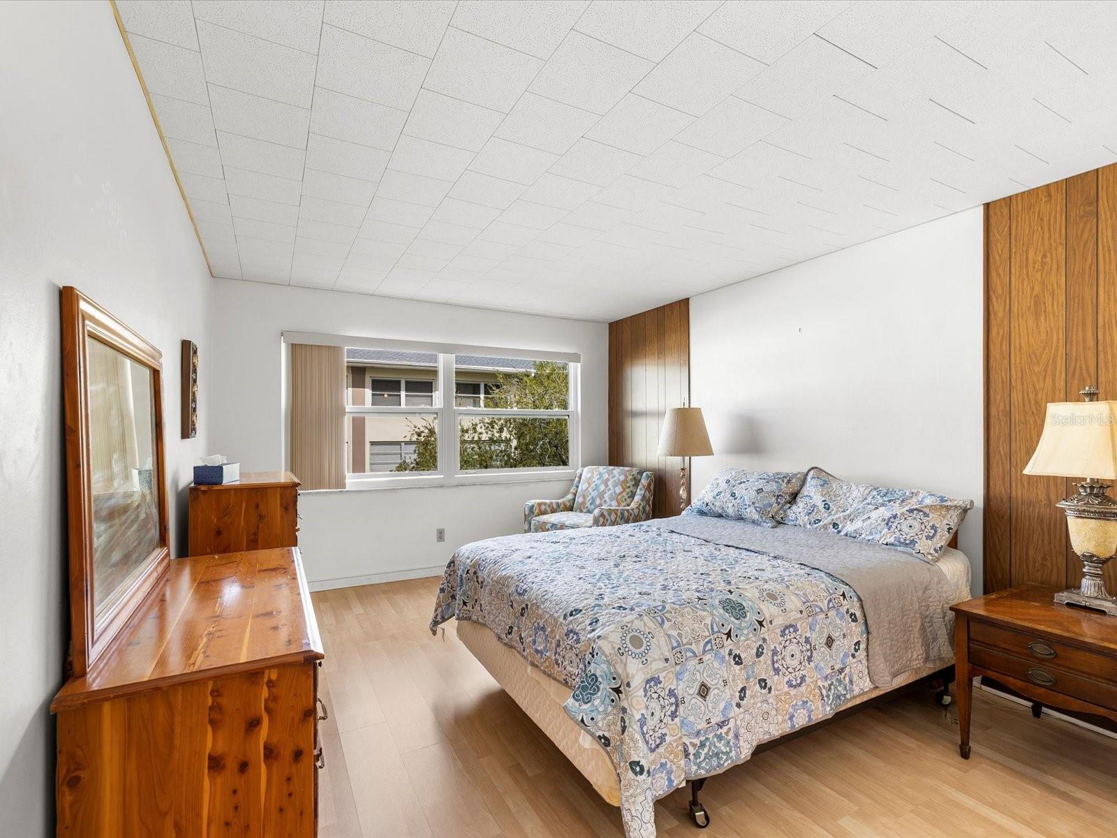 KALMIA CONDO - Residential