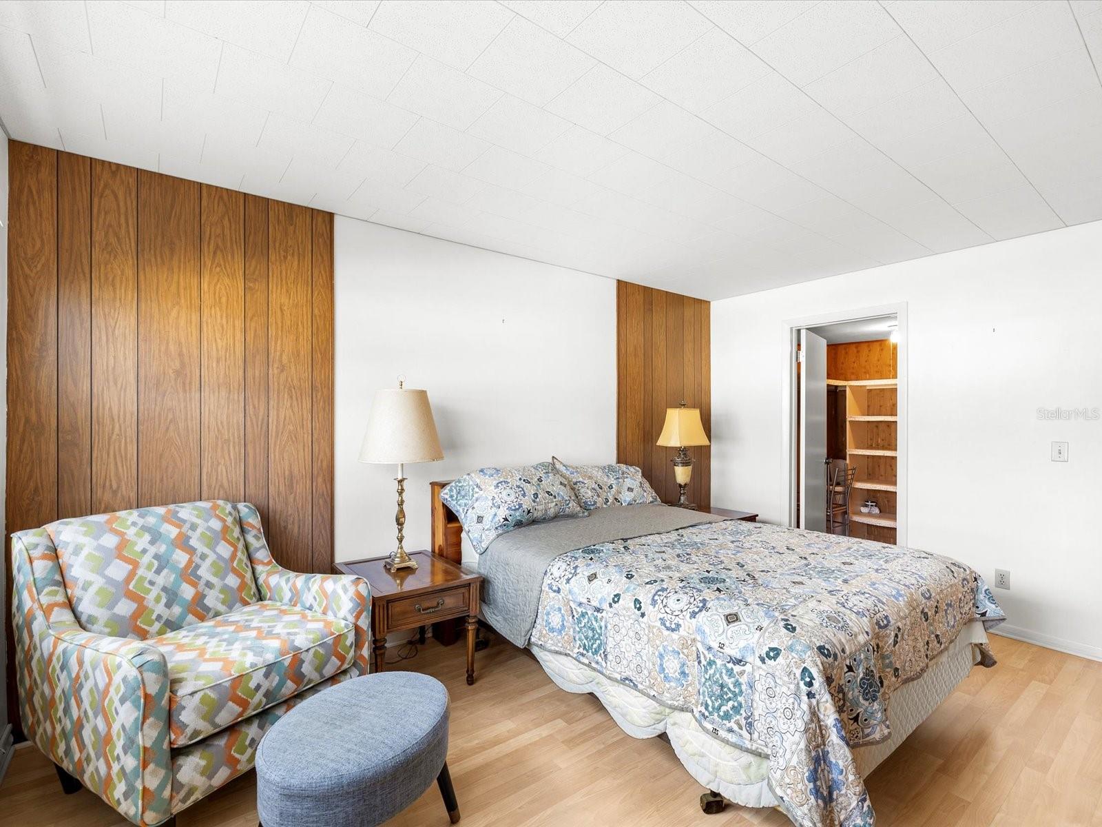 KALMIA CONDO - Residential