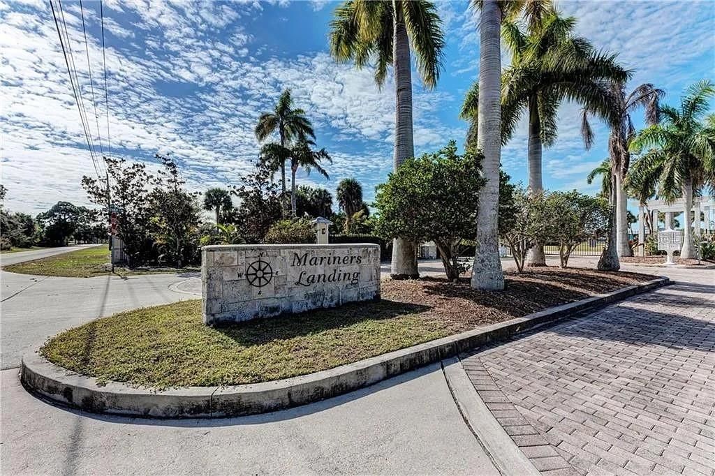 Photo of 6740 Portside Lane, Englewood, FL 34223 (MLS # A4661818)