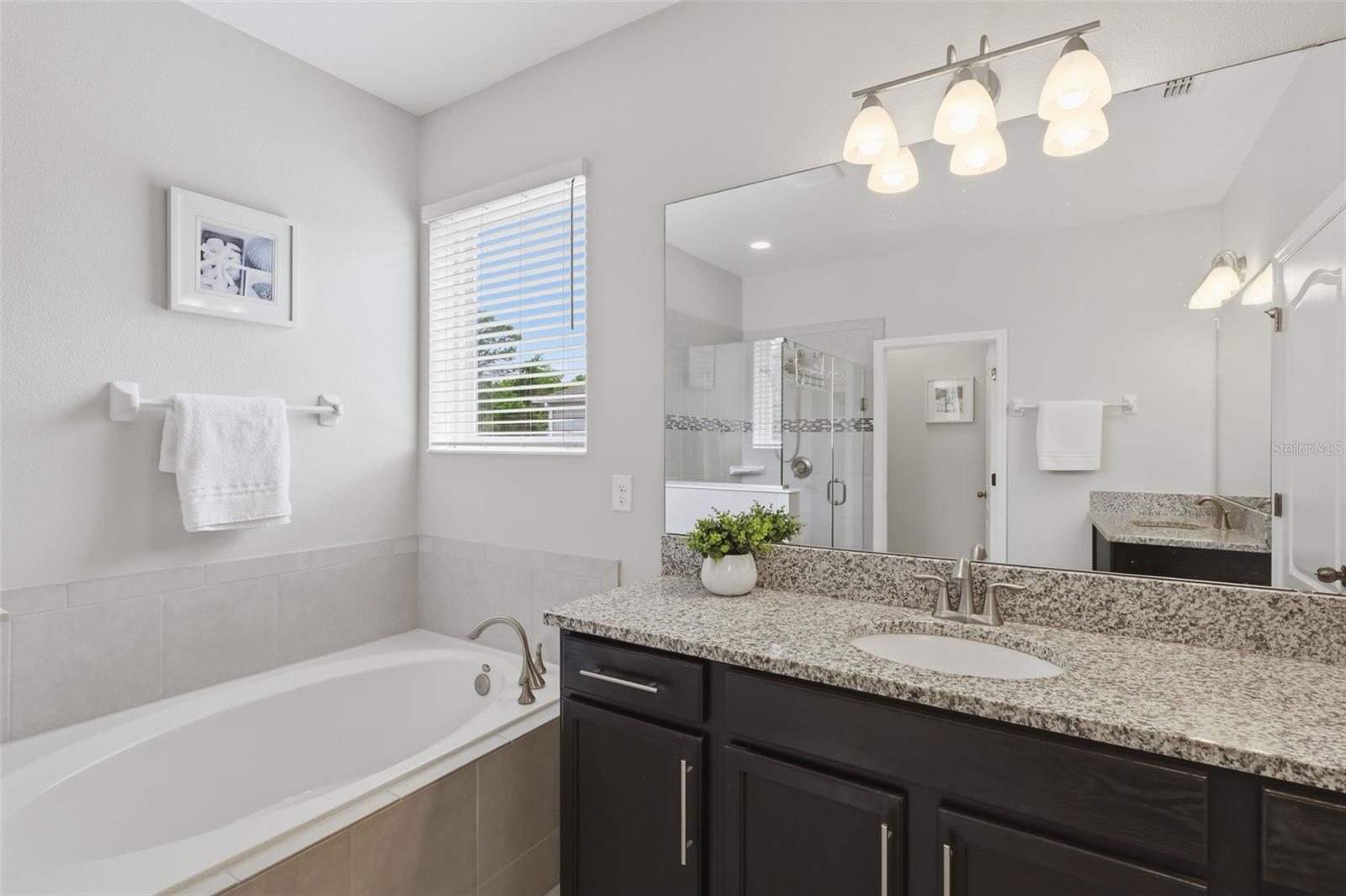 AULINS LANDING AT OVIEDO-PHASE 1 - Residential