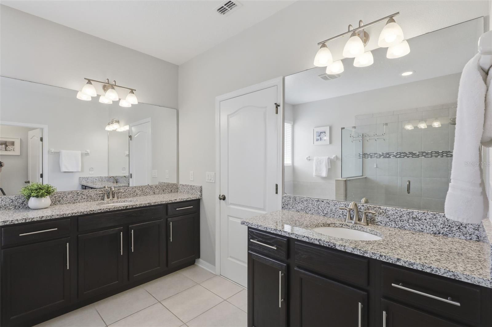 AULINS LANDING AT OVIEDO-PHASE 1 - Residential