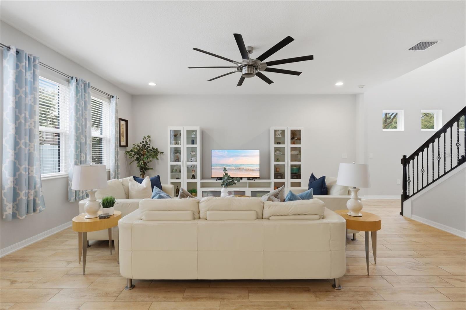 AULINS LANDING AT OVIEDO-PHASE 1 - Residential