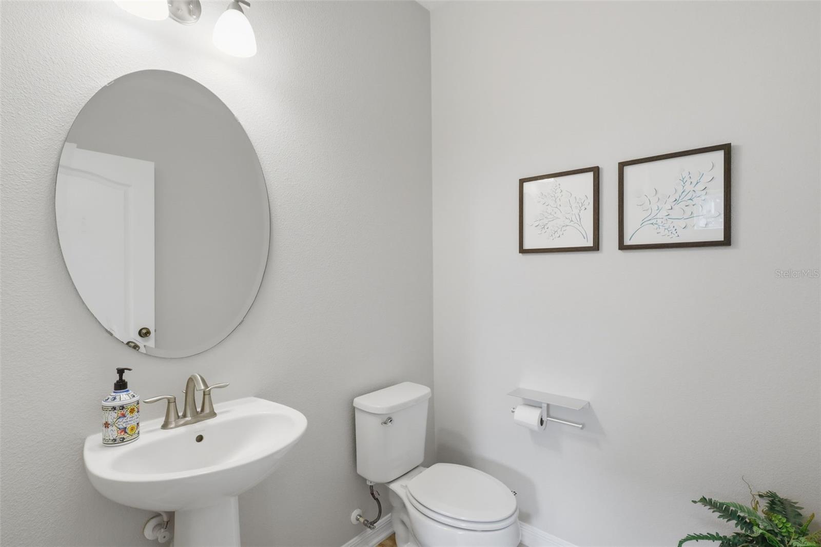 AULINS LANDING AT OVIEDO-PHASE 1 - Residential