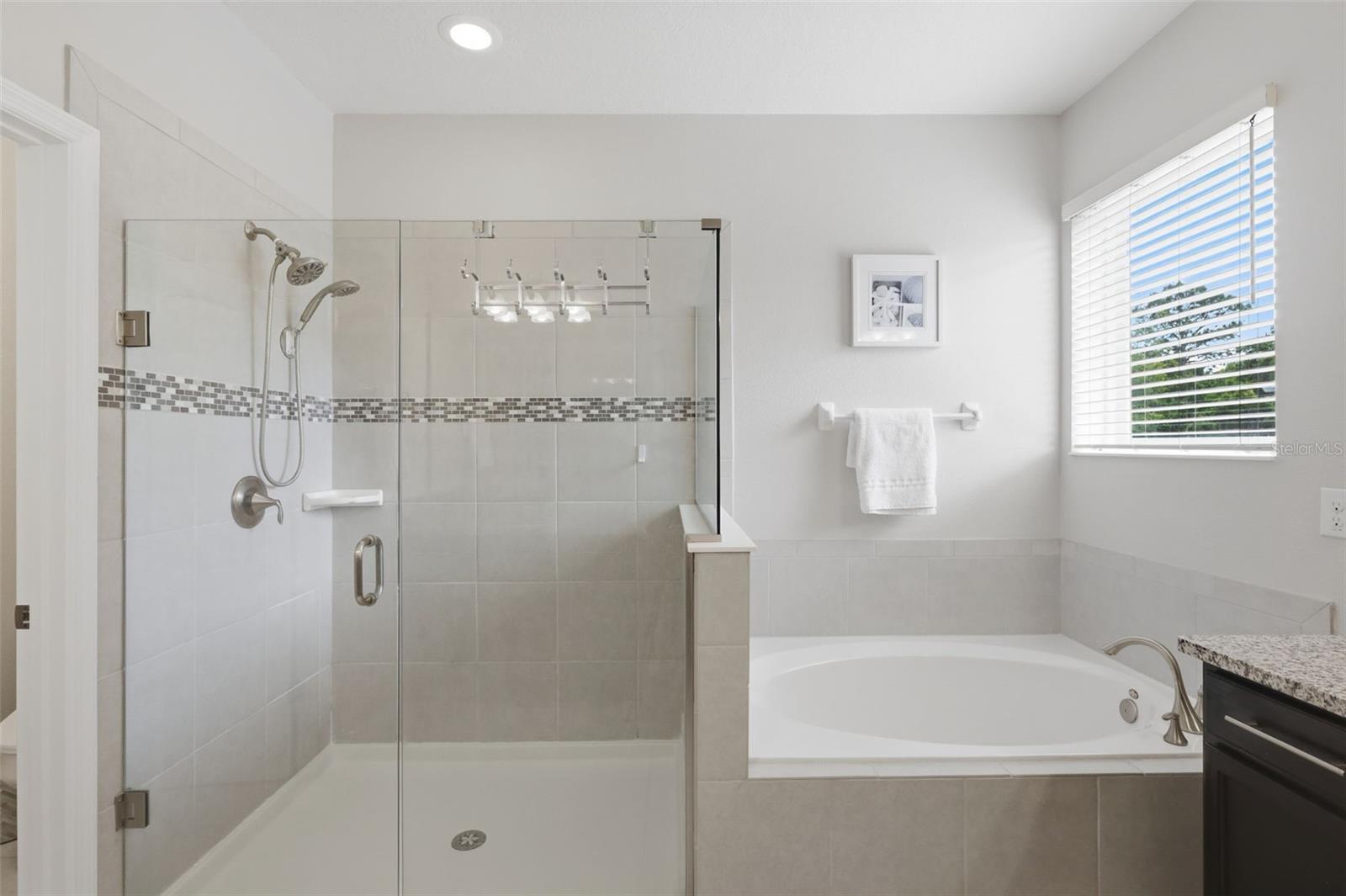 AULINS LANDING AT OVIEDO-PHASE 1 - Residential