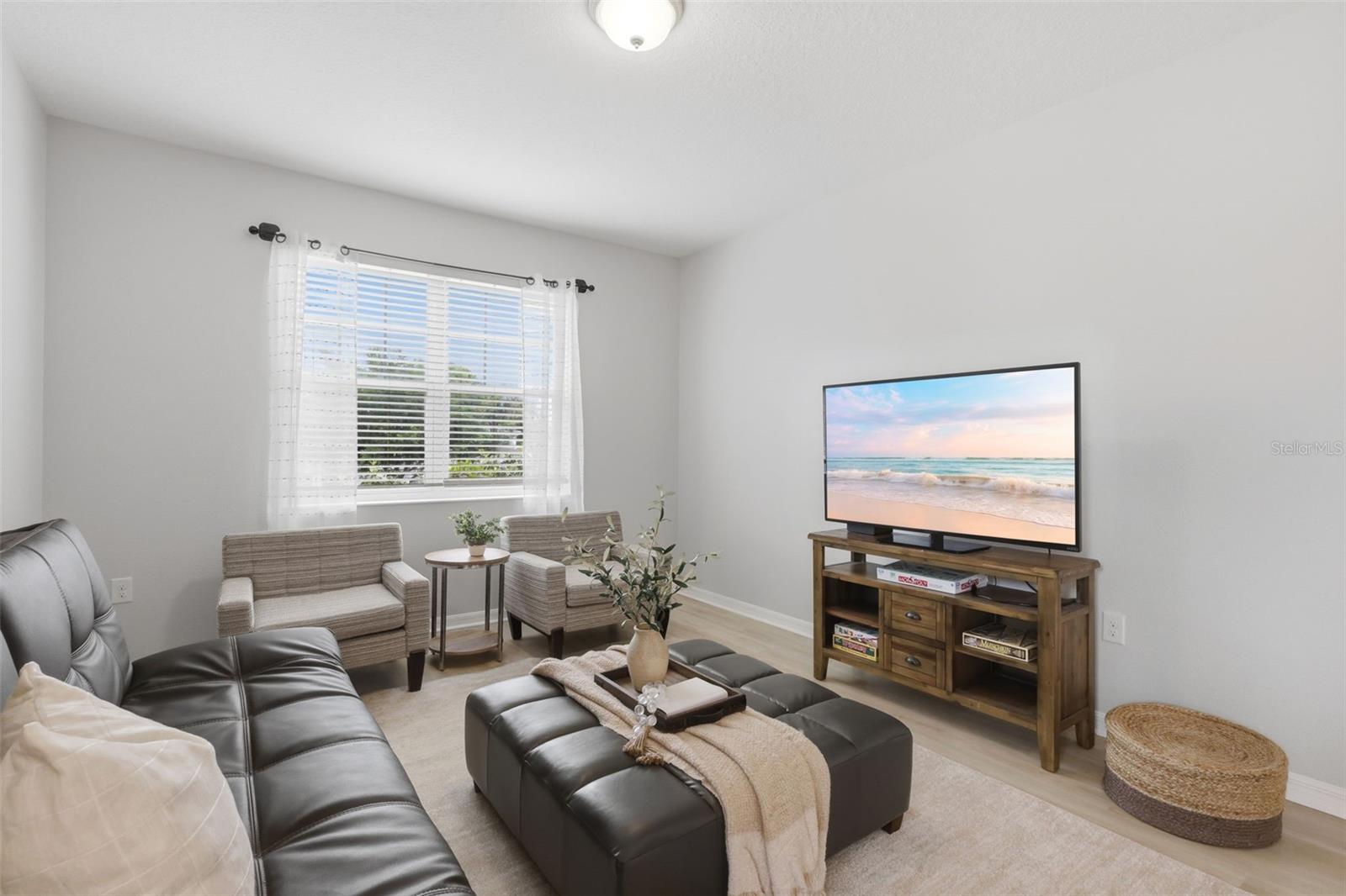 AULINS LANDING AT OVIEDO-PHASE 1 - Residential