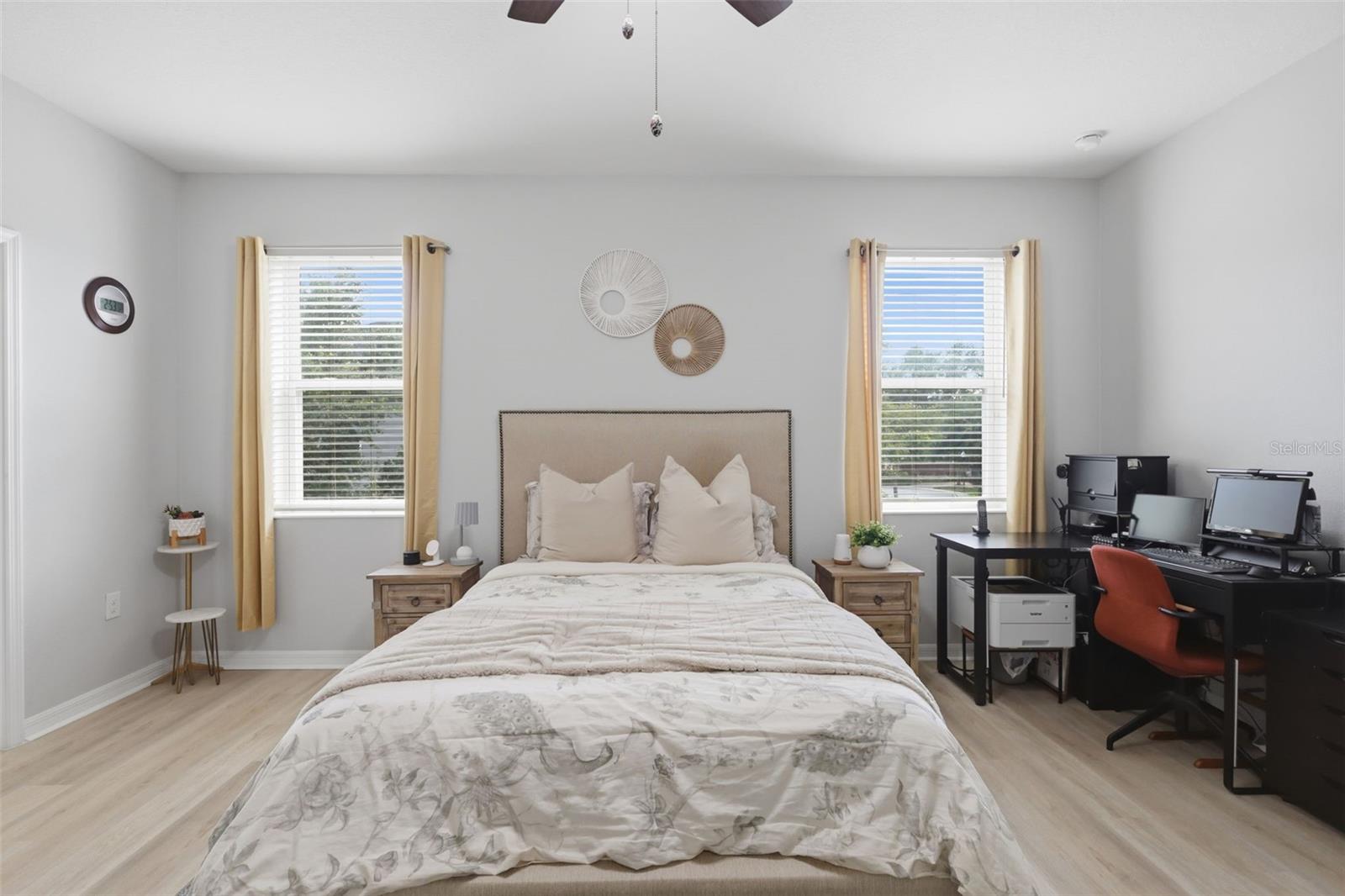 AULINS LANDING AT OVIEDO-PHASE 1 - Residential