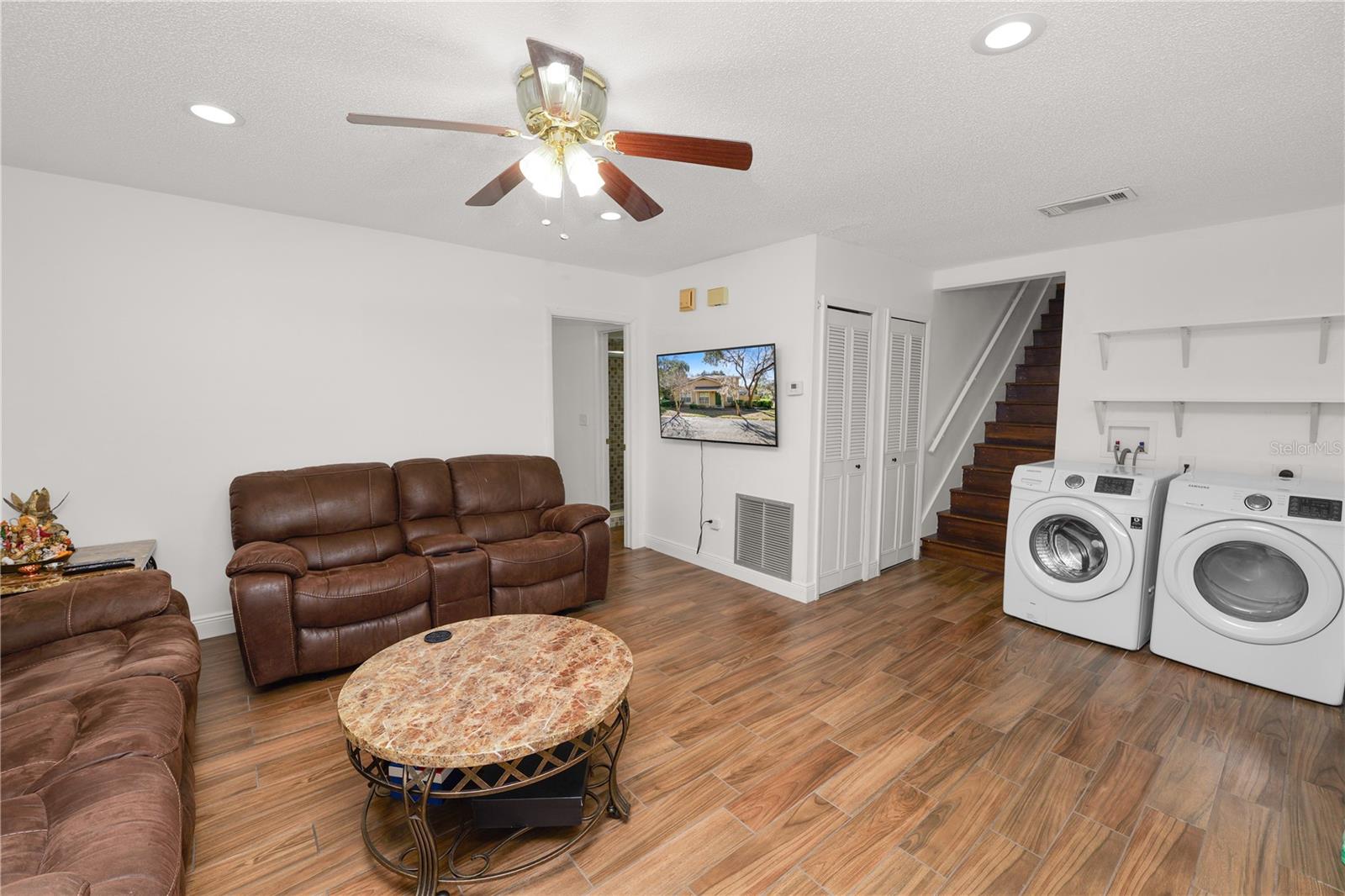 RAINTREE MANOR HOMES CONDOMINI - Residential