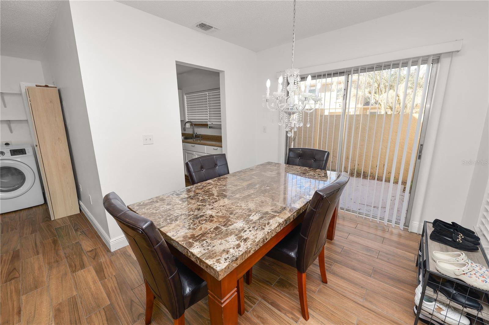 RAINTREE MANOR HOMES CONDOMINI - Residential